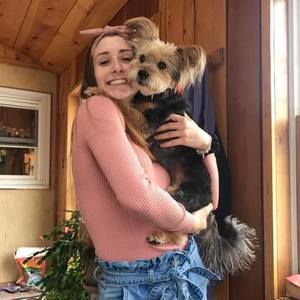 Meet your Posher, Laura